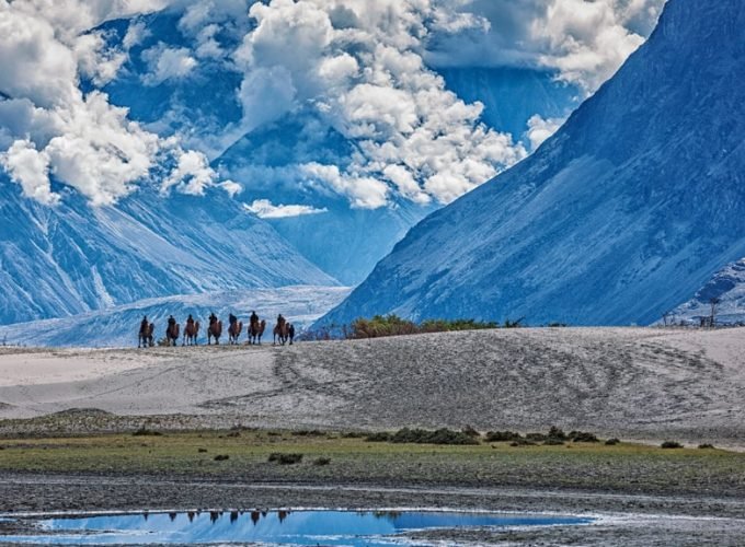 Leh (2N) – Nubra (1N) – Leh (1N) – Pangong (1N) – Leh (1N)